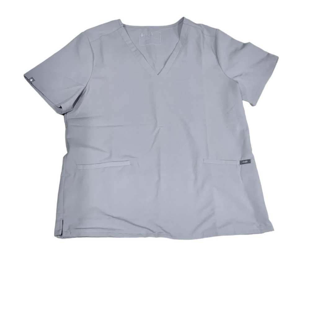 FIGS- Women’s Slate Casma Three-Pocket Scrub Top